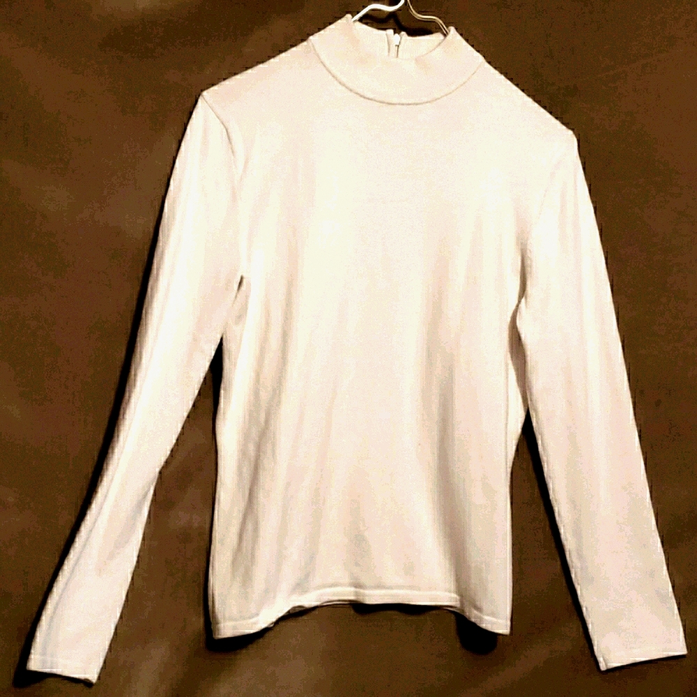 JILLANOVA Cream, mock-neck, zip Sweater Sz M